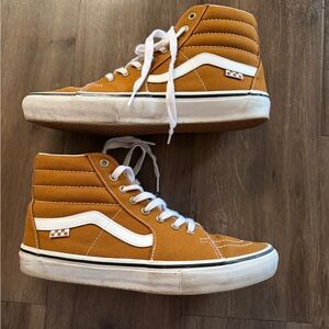 Vans High-Top Sneakers in Yellow and White